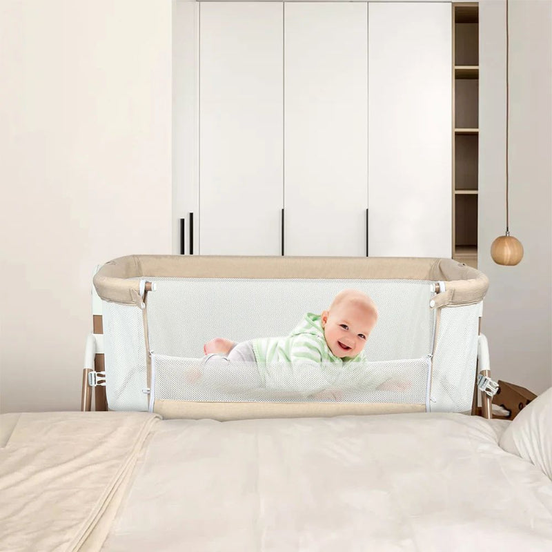 bebe dans lit cododo transportable