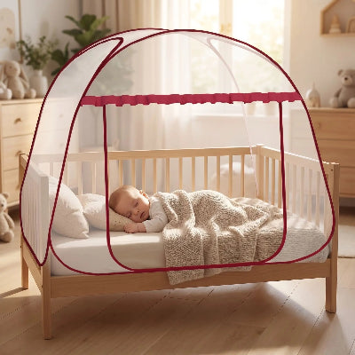 petit garcon dort sous moustiquaire bebe pliable