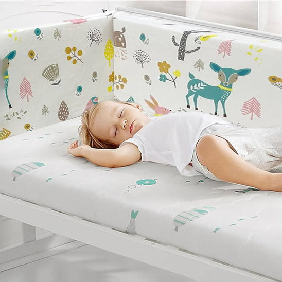 tour de lit bebe au dessin animal