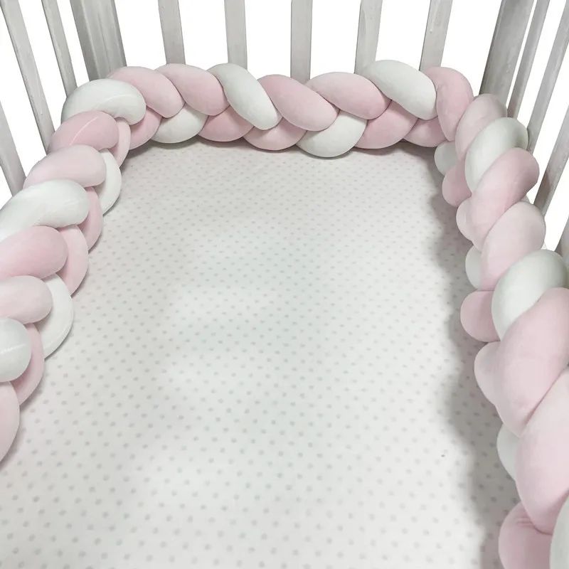 tresse de lit blanche et rose