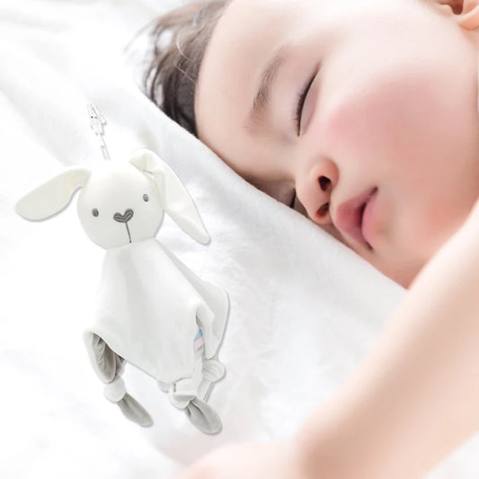 bebe dormant avec son doudou
