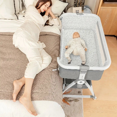 bebe dort dans berceau bebe pliant