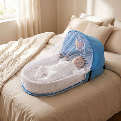 bebe dort dans lit bebe en toile