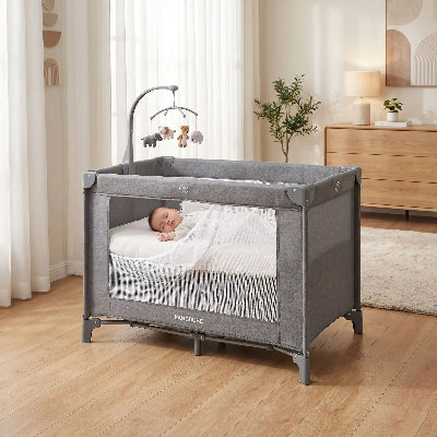 bebe dort dans lit parapluie bebe