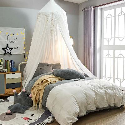 berceau ciel de lit bebe sur lit