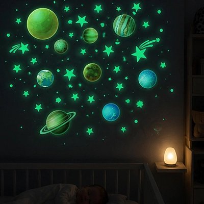 Chambre de bébé décorer avec stickers decoratif muraux