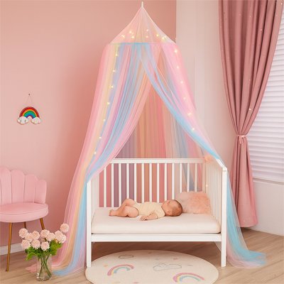 Ciel de lit placer sur le lit bebe