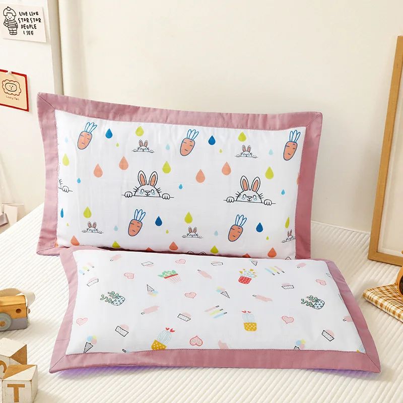 deux rose oreiller bebe