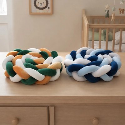 Deux tresse de lit bébé