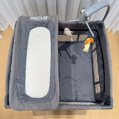 lit parapluie bebe avec table lange