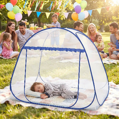 petit garcon dort sous moustiquaire enfant pliable
