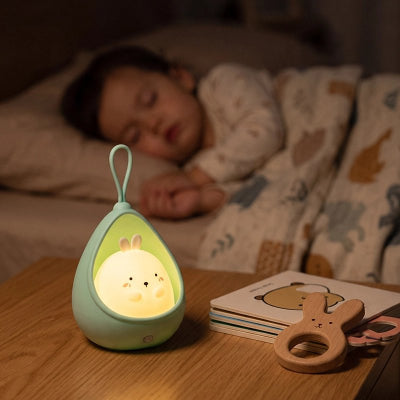 Veilleuse bébé bleu allumé